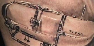 Brasileiro tatua submarino que implodiu no oceano ao visitar destroços do Titanic