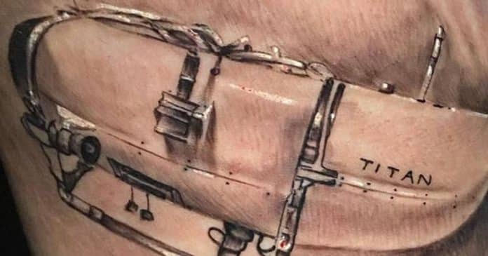 Brasileiro tatua submarino que implodiu no oceano ao visitar destroços do Titanic
