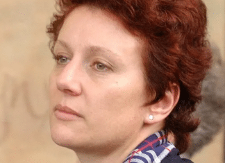 Mãe que tirou a vida de seus 4 filhos é perdoada depois de 20 anos na prisão