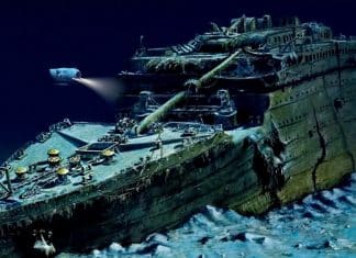 Submarino que levava turistas para visitar o Titanic desaparece no oceano, diz BBC