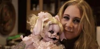 Artista é acusada de comprar crânio humano em Harvard para fazer bonecas