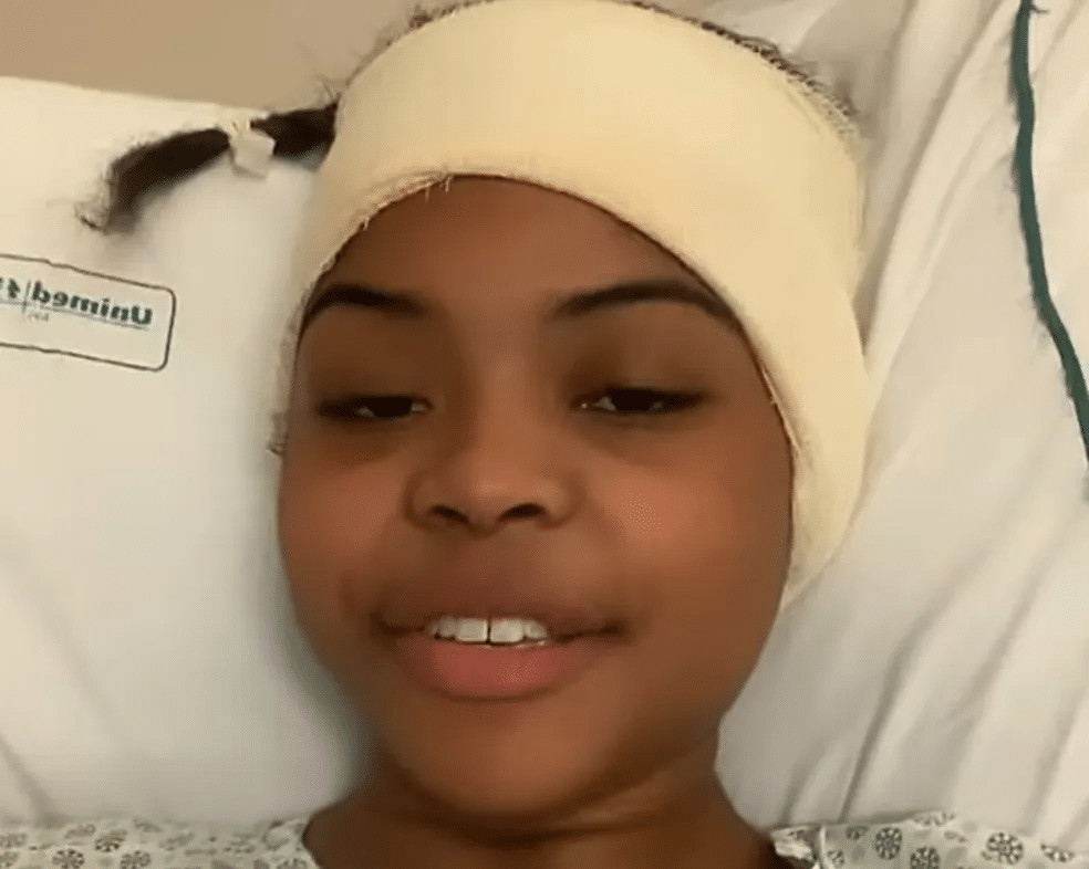 contioutra.com - Filha de Dudu Nobre e Bombom &eacute; internada ap&oacute;s colocar piercing na orelha