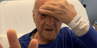 “Foi como nascer de novo”: Idoso cego por 40 anos recupera a visão com cirurgia