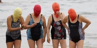 Onda de calor na China faz crescer a popularidade dos ‘facekinis’