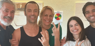 Kayky Brito recebe alta hospitalar e mãe posta primeiras imagens do ator após o acidente