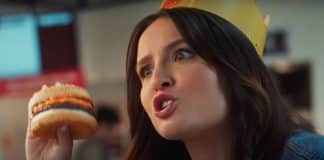 Larissa Manoela faz brincadeira com briga familiar em publi: “O dinheiro é meu”