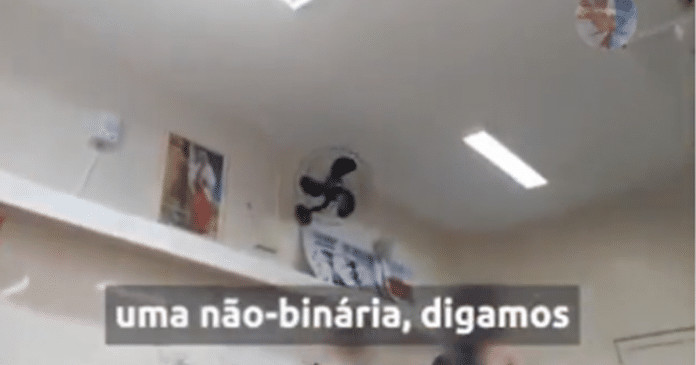 Professora de SC é demitida após ensinar linguagem neutra aos alunos