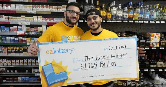 Comerciante que vendeu bilhete de prêmio de R$ 8,9 bilhões de loteria fatura ‘brinde’ de R$ 5 milhões