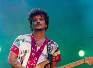 Bruno Mars está em Israel, país que foi alvo de fortes bombardeios nesta madrugada; fãs estão em alerta