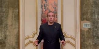 Chiquinho Scarpa, que vive só em mansão, diz que não conhece todos os cômodos da casa