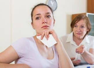 Sogra exige ser paga por cuidar da casa da nora enquanto ela estava internada