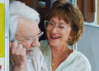 Filme delicioso na Netflix celebra o amor entre idosos e surpreende pelo humanismo