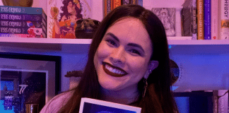 Escritora cria perfis falsos para avaliar negativamente seus concorrentes e é descoberta