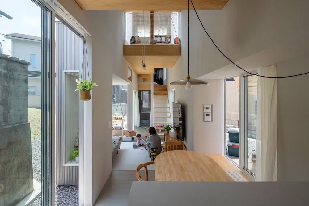 Casa estreita com 1,8 m de largura é impressionante por dentro; parece uma mansão! contioutra.com - Casa estreita com 1,8 m de largura é impressionante por dentro; parece uma mansão!