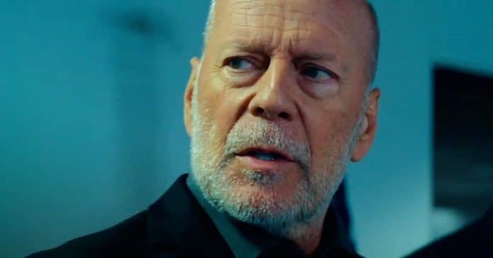 Último filme de ação protagonizado por Bruce Willis estreia em 2º lugar na Netflix