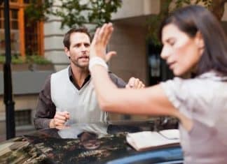 Homem pede que ex-mulher seja barriga de aluguel para que sua nova namorada não “estrague” o corpo