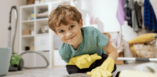 Crescendo com responsabilidade: Crianças devem ajudar nas tarefas domésticas?