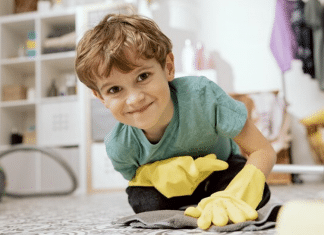 Crescendo com responsabilidade: Crianças devem ajudar nas tarefas domésticas?
