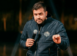 Coach Pablo Marçal, conhecido por ensinar a pagar dívidas, é cobrado em R$ 16 mil pela União