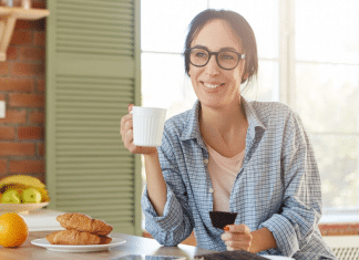 5 alimentos probióticos que são aliados essenciais para mulheres acima de 50 anos