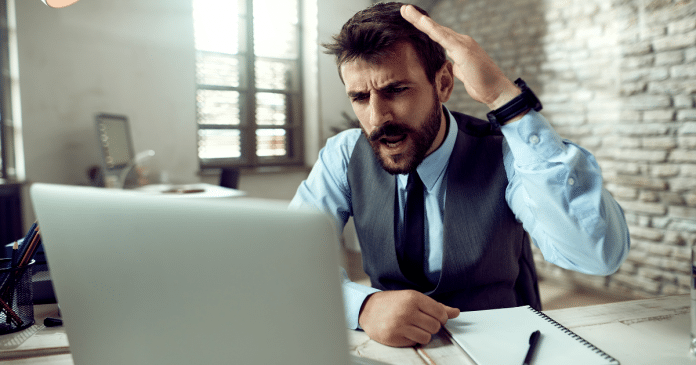 Gerente é demitido por dar ração como presente pelo Dia das Mulheres em Curitiba