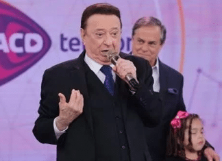 Raul Gil faz declaração sobre casamento homoafetivo durante programa: “O negócio é a paixão”
