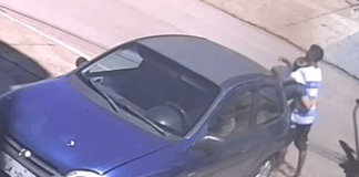 Vídeo mostra mulher convencendo ladrões a desistirem de roubo