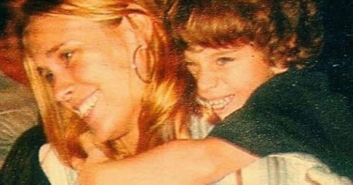 Carolina-Dieckmann-e-Davi Carolina Dieckmann posta fotos do filho de 25 anos e impressiona a web: “Pensei que fossem irmãos”