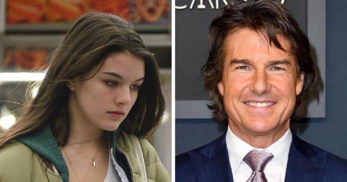 Suri Cruise, filha de Tom Cruise e Katie Holmes, não tem contato com o pai há mais de uma década