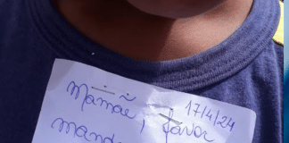 Professora é afastada após grampear bilhete em criança de 5 anos em escola municipal do RJ