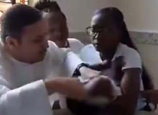 Vídeo: Padre dá puxão em bebê de 1 ano durante batizado e revolta família