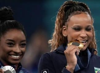 Rebeca Andrade surpreende ao expor o que Simone Biles disse a ela nos bastidores antes da final
