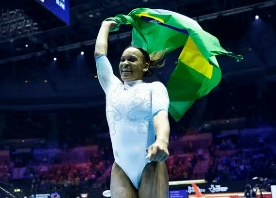contioutra.com - Jade Barbosa &eacute; quem desenha os collants da sele&ccedil;&atilde;o brasileira de gin&aacute;stica art&iacute;stica
