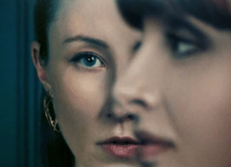 Comédia da Netflix reflete sobre a vida após os 40 e vai te conquistar