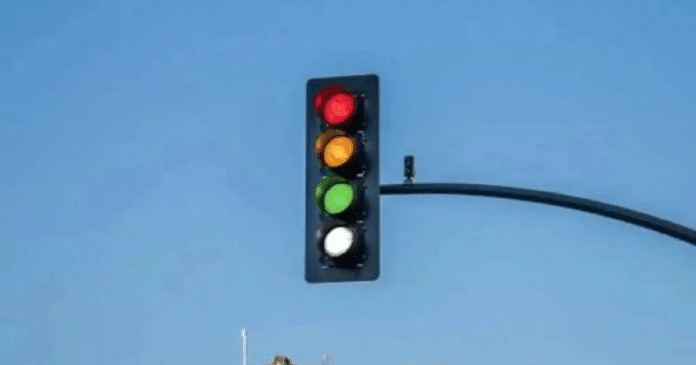 Entenda por que a luz branca passou a ser utilizada nos semáforos