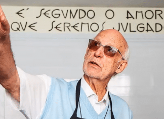 Padre Júlio Lancellotti critica lei que multa quem doar alimentos à população de rua: ‘É punição aos pobres’