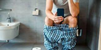 Por que não devemos ficar mais de 10 minutos sentados no vaso sanitário? Por que não devemos ficar mais de 10 minutos sentados no vaso sanitário?