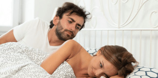 20 sinais indicativos de desinteresse amoroso