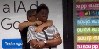 ‘Eu, com tanta coisa para fazer, parada aqui’: Refém que virou meme conta sua versão da história ‘Eu, com tanta coisa para fazer, parada aqui’: Refém que virou meme conta sua versão da história