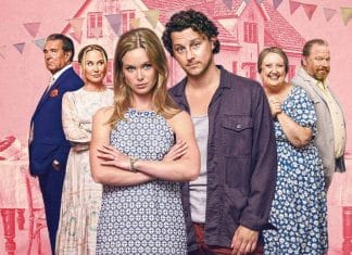 Nova comédia romântica que está bombando na Netflix vai te fazer esquecer os probelmas por 1 hora e meia