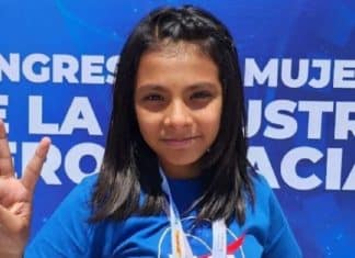 Garota que sofria bullying por ser autista faz mestrado aos 11 anos e tem QI superior ao de Einstein