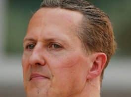 Schumacher rompe o isolamento e visita neta recém-nascida: “Coração mais cheio do que nunca”