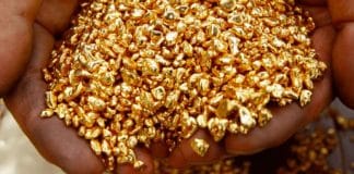 Este eletrônico que todo mundo joga fora contém 450 miligramas de ouro de 22 quilates