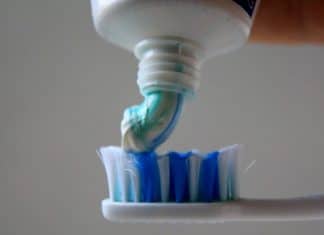 Famosa pasta de dente é retirada dos supermercados depois de reações alérgicas importantes