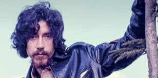 Ele é a cara do avô: neto de Raul Seixas surge nos EUA e viraliza nas redes – veja fotos Ele é a cara do avô: neto de Raul Seixas surge nos EUA e viraliza nas redes – veja fotos