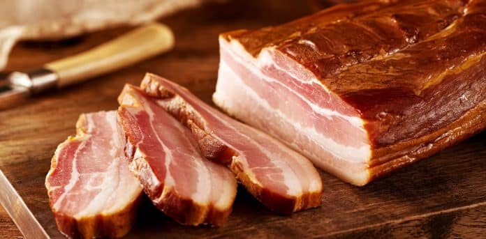 Toneladas de Bacon de marca famosa (e muito requisitada no Brasil) é encontrado com bactéria mortal