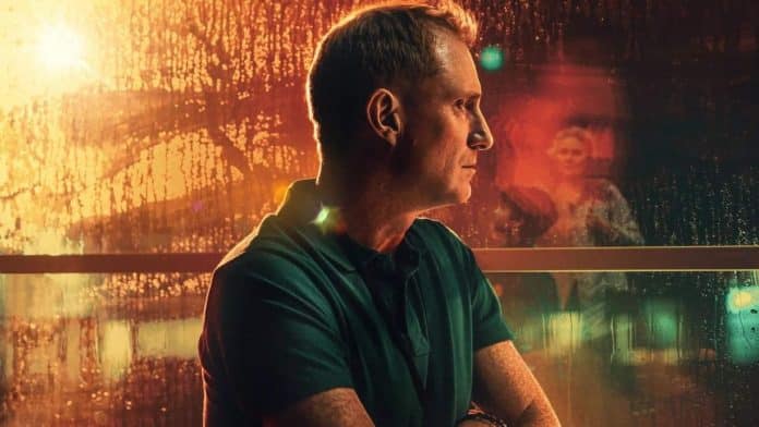 Minissérie policial baseada em crime real é o novo vício da Netflix e 1º lugar em 132 países