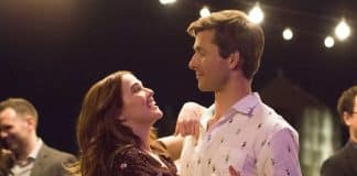 Se precisa relaxar, esse filme romântico na Netflix é a escolha certa para hoje à noite