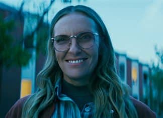 Toni Collette rouba a cena e entrega tudo em nova série que estreou essa semana na Netflix