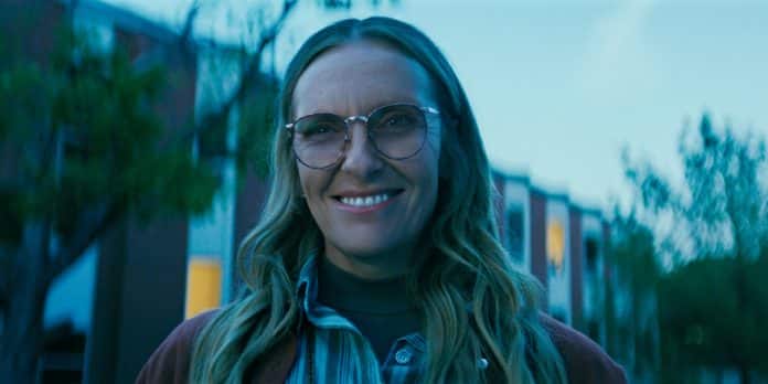 Toni Collette rouba a cena e entrega tudo em nova série que estreou essa semana na Netflix Toni Collette rouba a cena e entrega tudo em nova série que estreou essa semana na Netflix